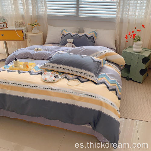 Juego de ropa de cama de cuatro piezas de algodón